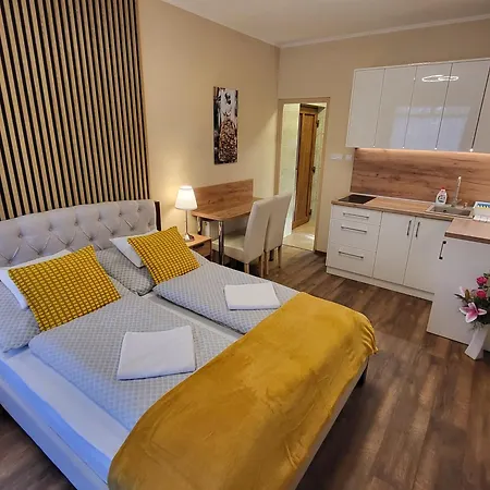 Gloria Apartman Szarvas Exterior foto